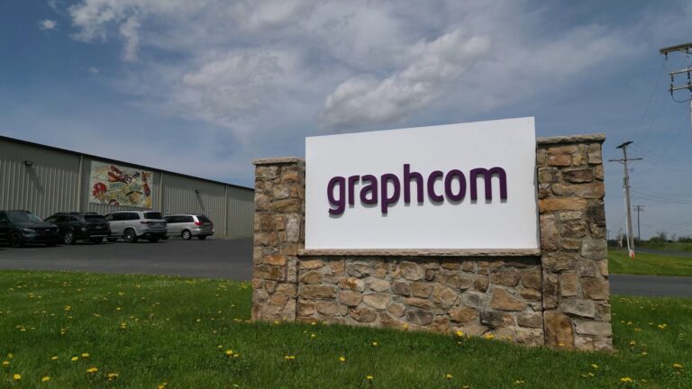 A look behind the scenes at Graphcom